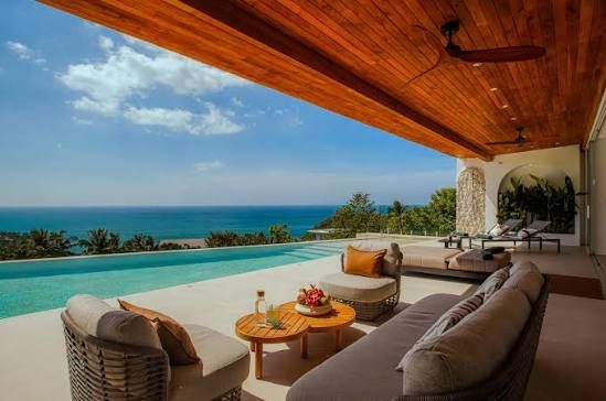 Guide to Luxury Adults-Only Resorts, Honeymoon Packages, and All-Inclusive Stays