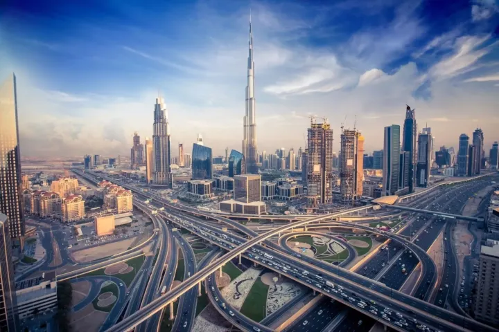 Top Business Opportunities in Dubai: Setup Costs and Top Sector Options