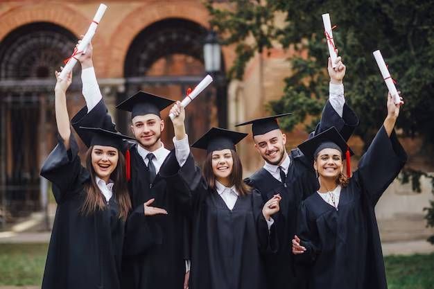 MBA Programs Guide: Business Education, Specializations, Admission Requirements and Career Opportunities